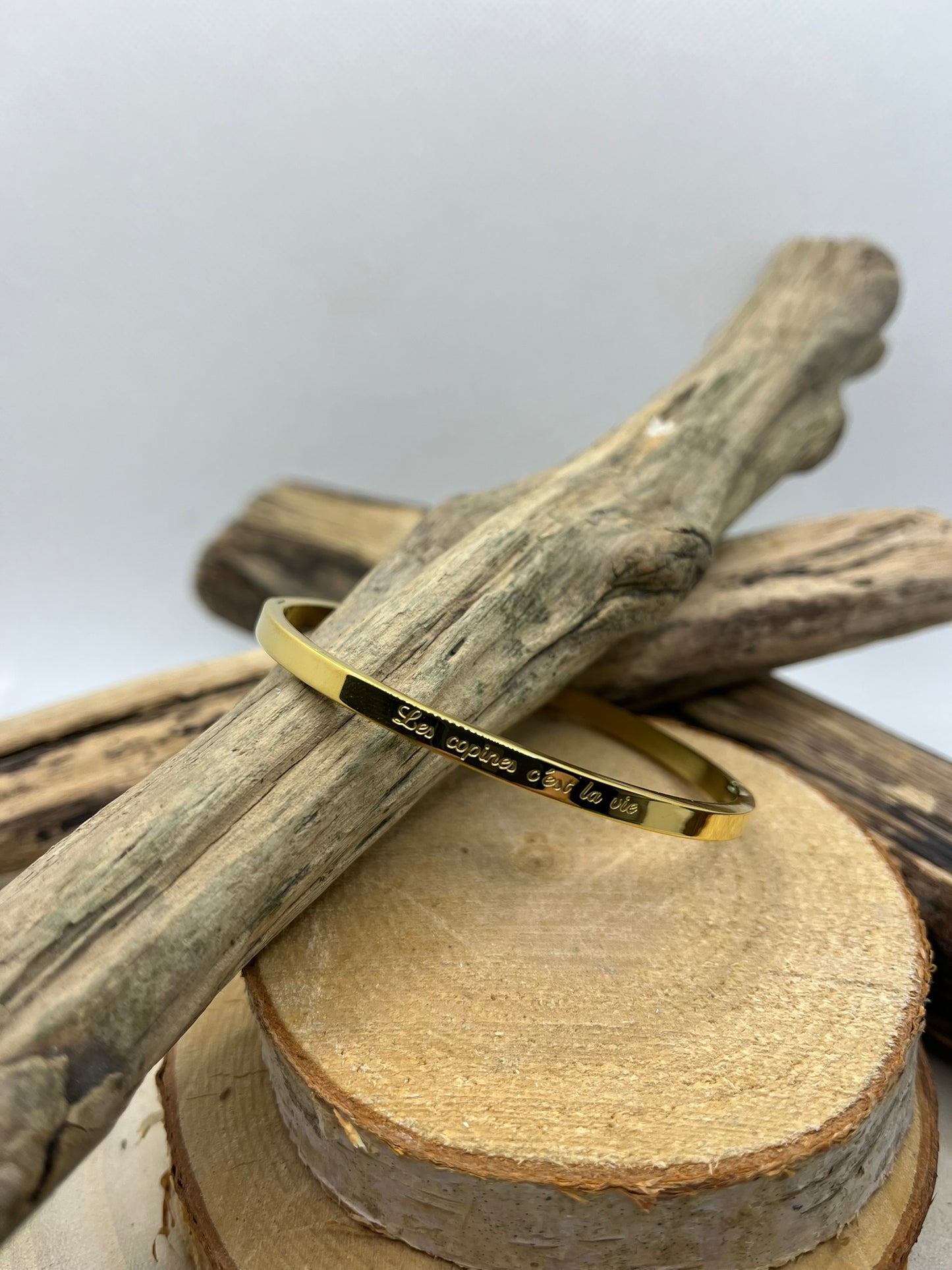 Bracelet Jonc à message ( Les copines, c'est la vie ) - Acier inoxydable en doré ou en argent