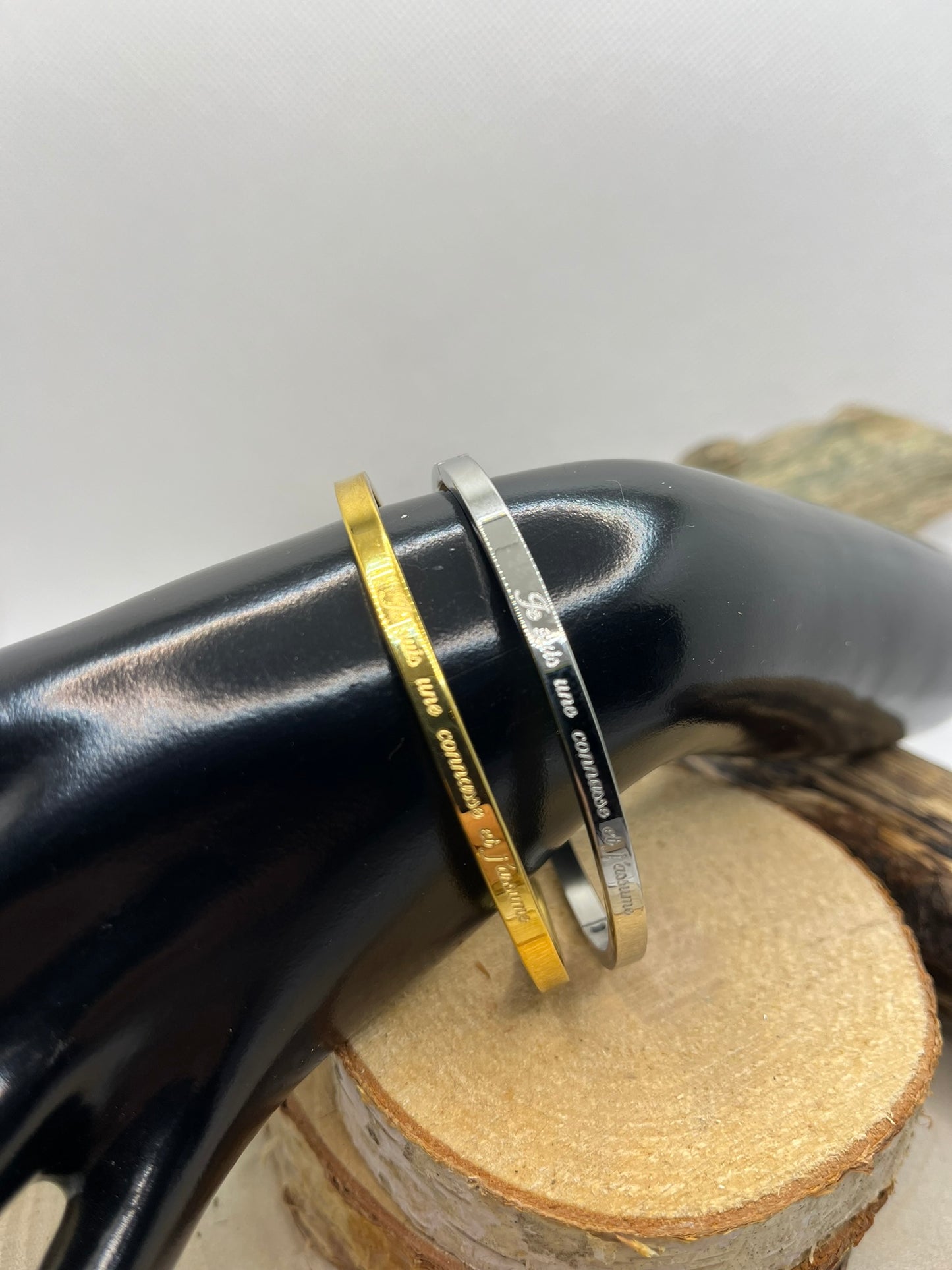 Bracelet message Femme (Je suis une connasse et j'assume) - Accier inoxydable en doré ou en argent
