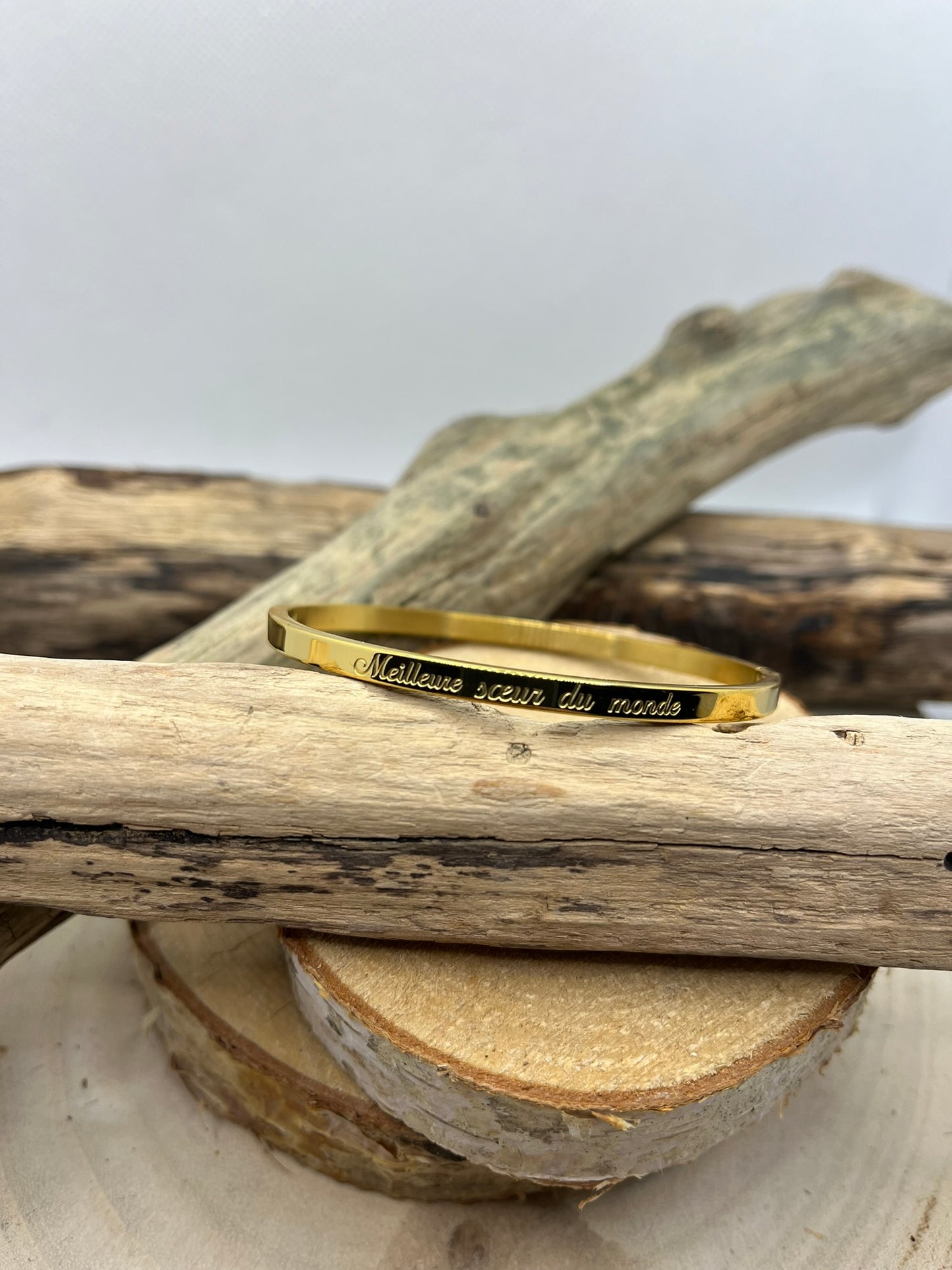 Bracelet Jonc à méssage (Meilleure Soeur du Monde) - Acier Inoxydable doré ou en Argenté