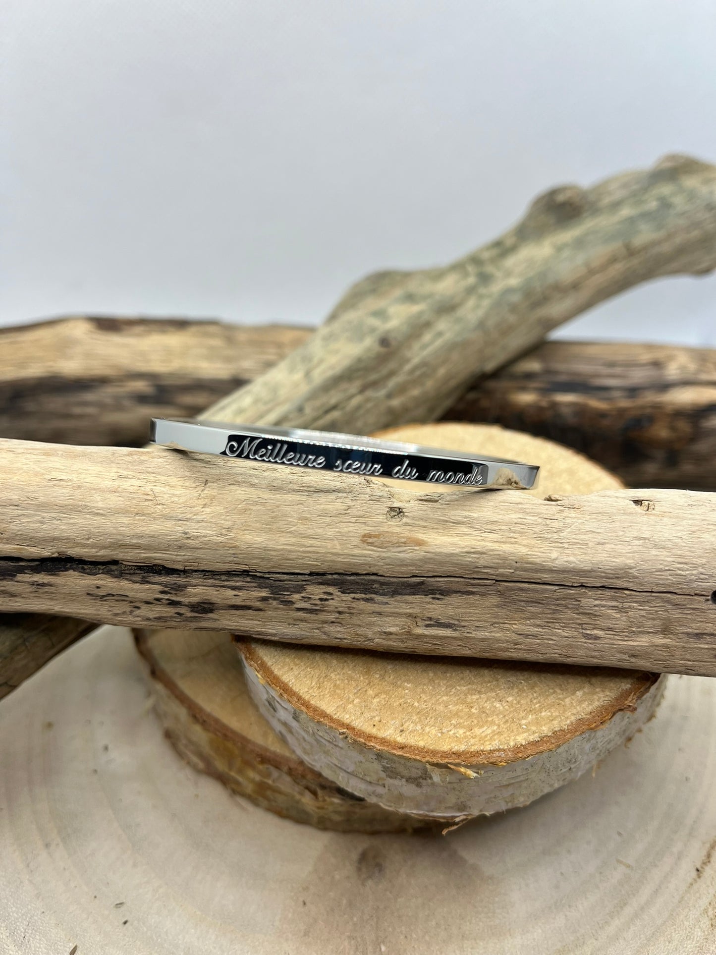 Bracelet Jonc à méssage (Meilleure Soeur du Monde) - Acier Inoxydable doré ou en Argenté