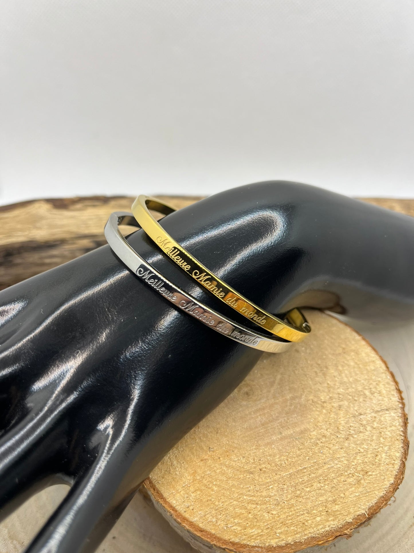 Bracelet Jonc à Message ( Meilleure Mamie du monde ) - Acier Inoxydable Doré ou en Argenté