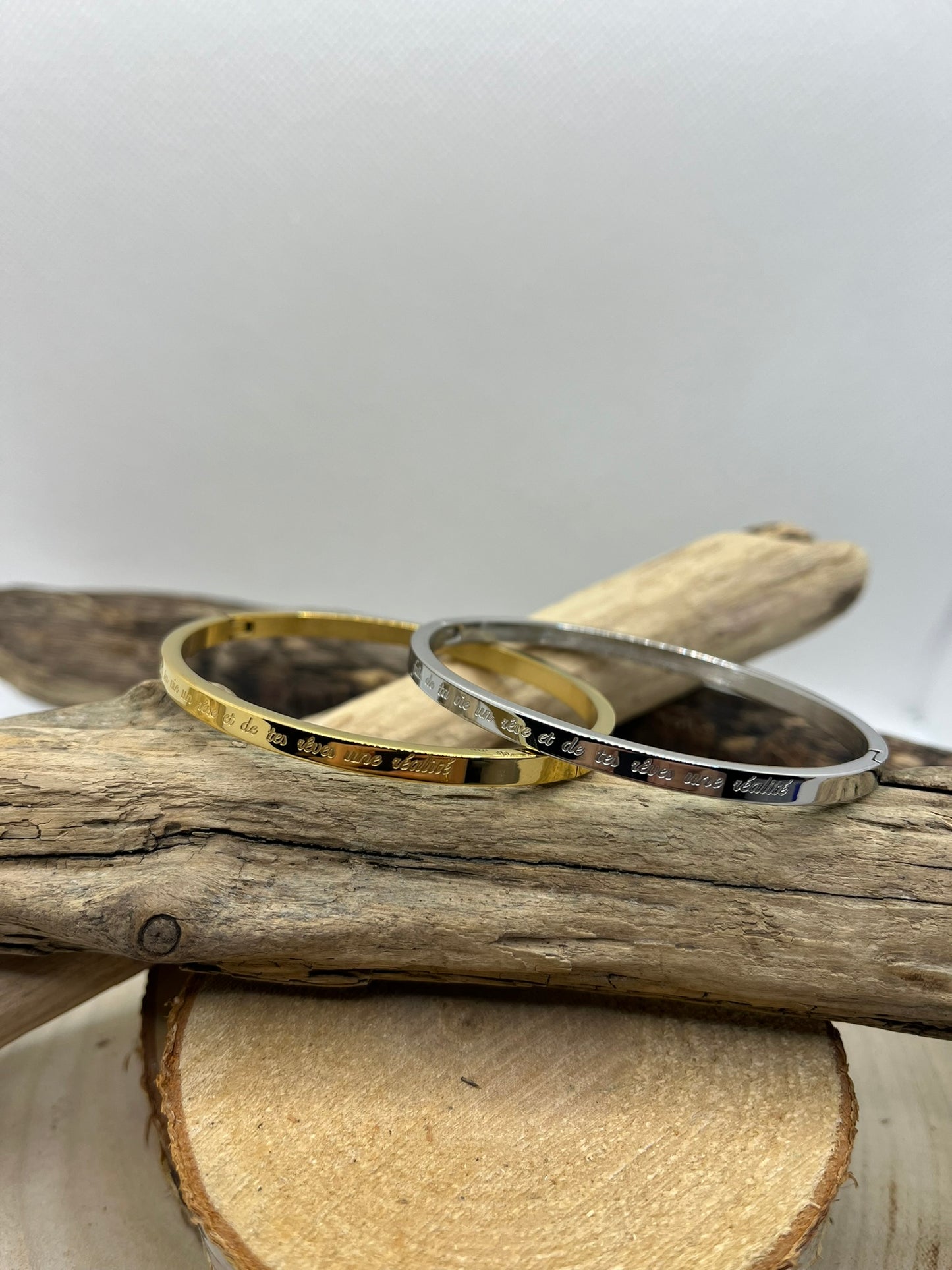 Bracelet Jonc Message personnalisée (Fais de ta vie un rêve et de tes rêves une réalité) - Acier Inoxydable Doré ou en Argenté