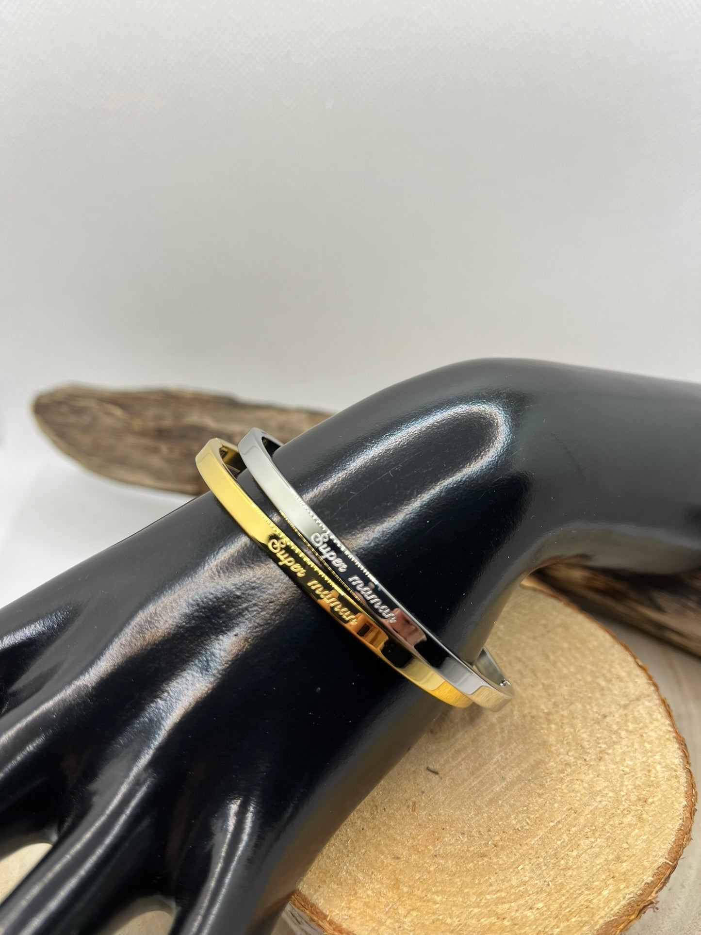 Bracelet Jonc Message personnalisée (Super Maman) - Acier Inoxydable Doré ou en Argenté