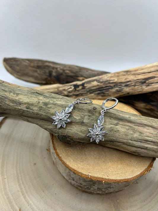 Boucles d'oreilles créoles avec un très chic pendentif ornée de strass brillant - Acier inoxydable