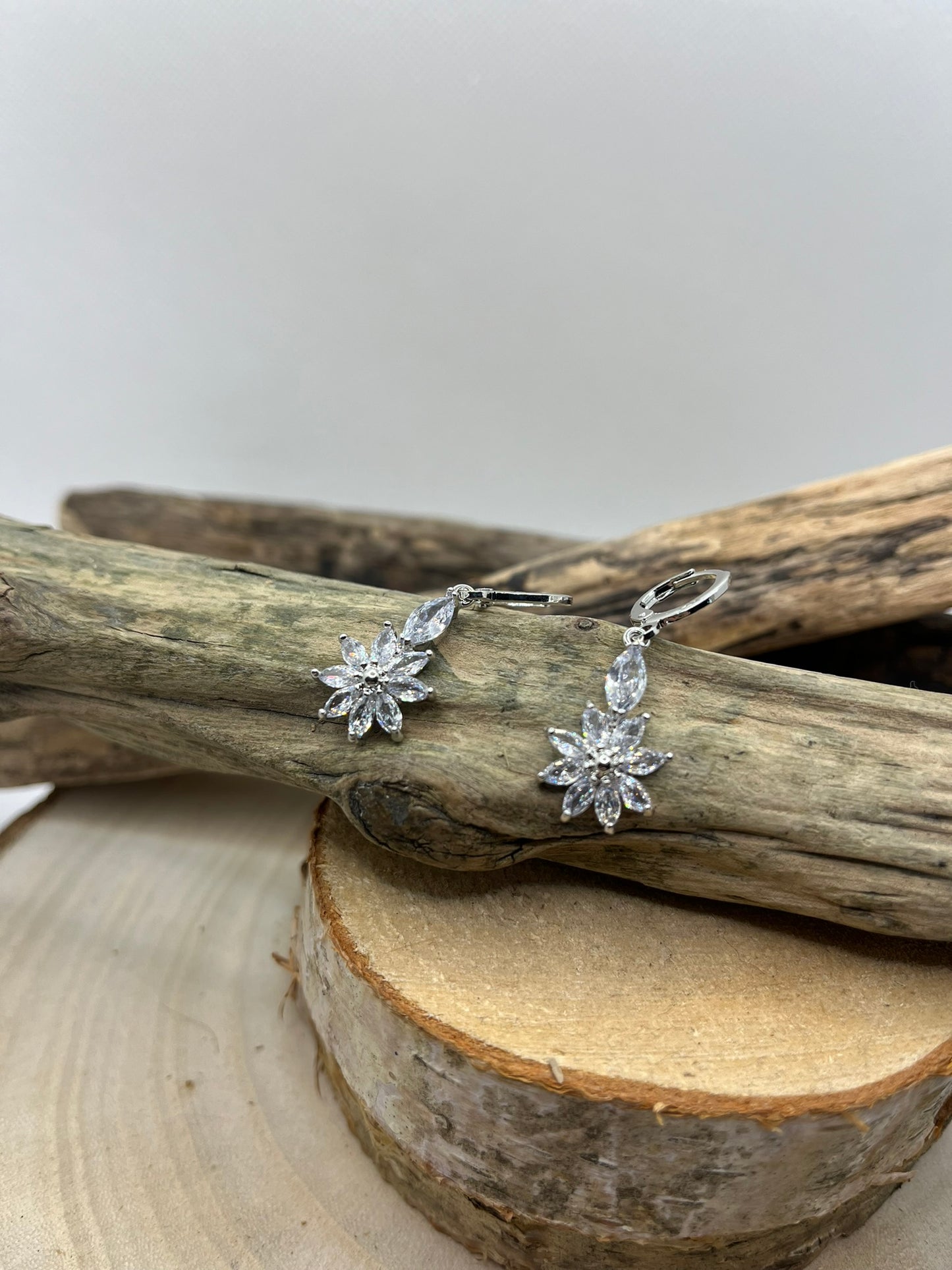 Boucles d'oreilles créoles avec un très chic pendentif ornée de strass brillant - Acier inoxydable