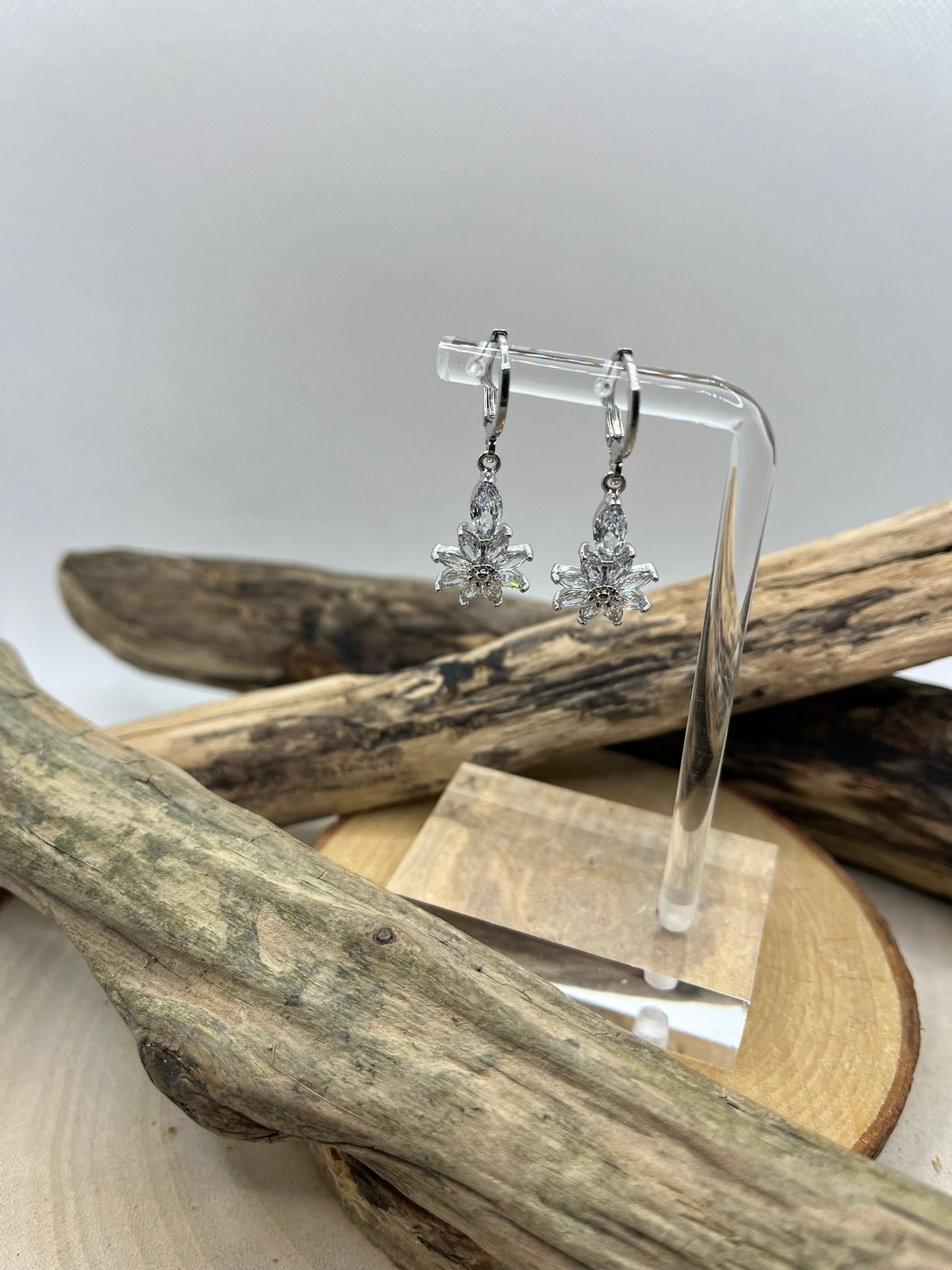 Boucles d'oreilles créoles avec un très chic pendentif ornée de strass brillant - Acier inoxydable