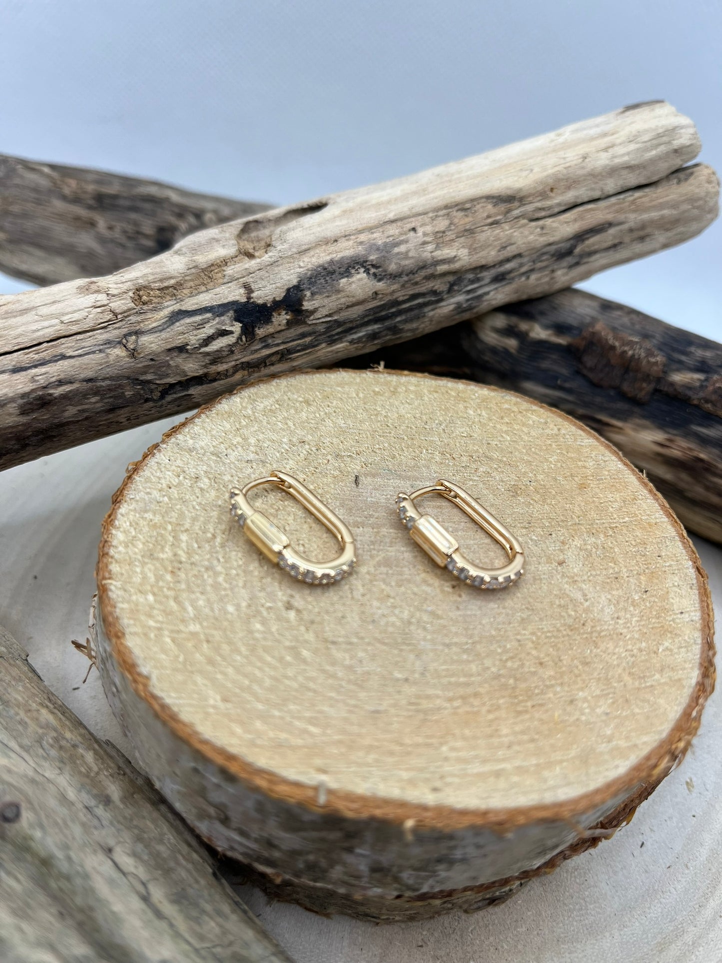 Boucles d'oreilles créoles style agraphe ornée de strass brillant - Acier inoxydable