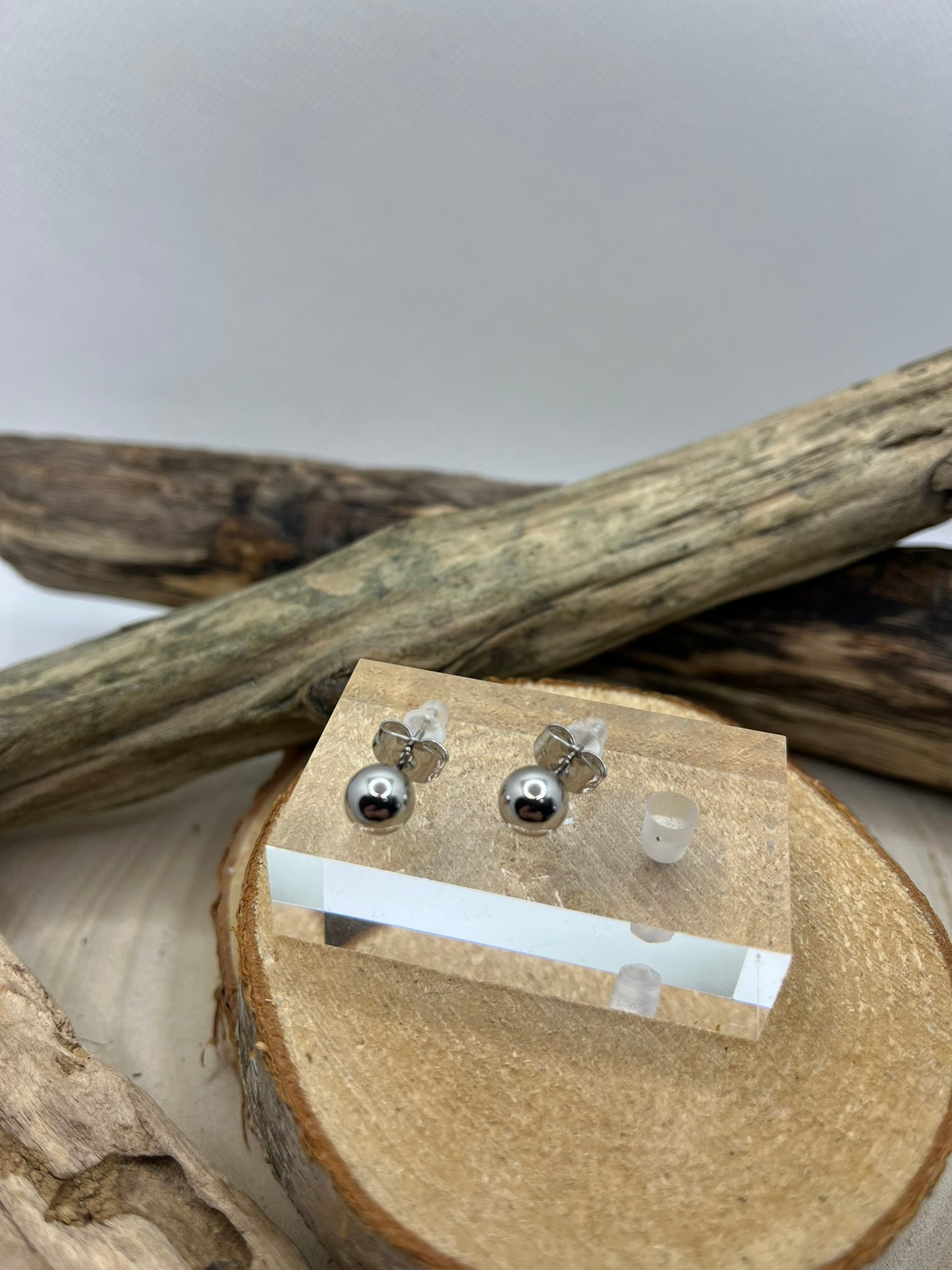 Boucles d'oreilles perles couleur nacre tige doré et perles acier inoxydable Argenté