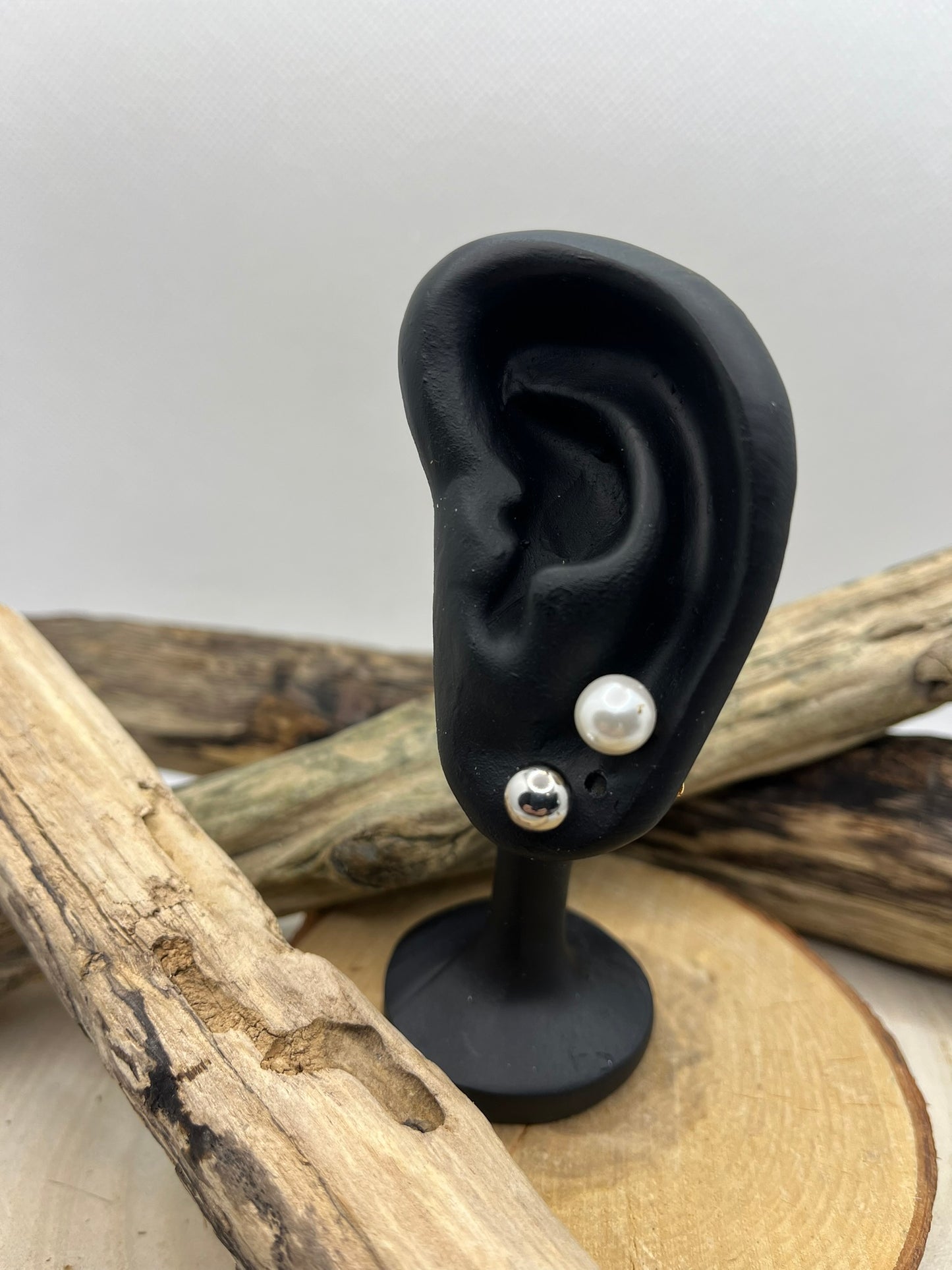 Boucles d'oreilles perles couleur nacre tige doré et perles acier inoxydable Argenté