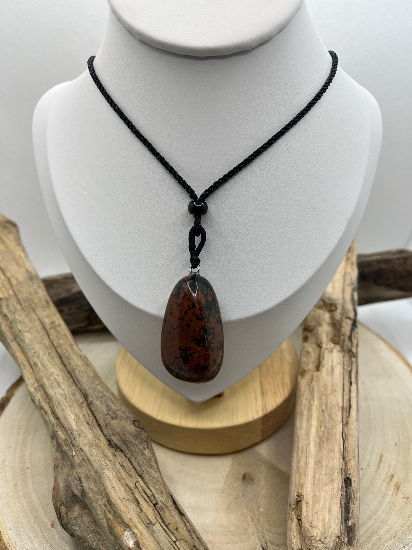 Collier sur Cordon noir réglable - Avec Pendentif en Pierre Naturelle Oeil de Taureau