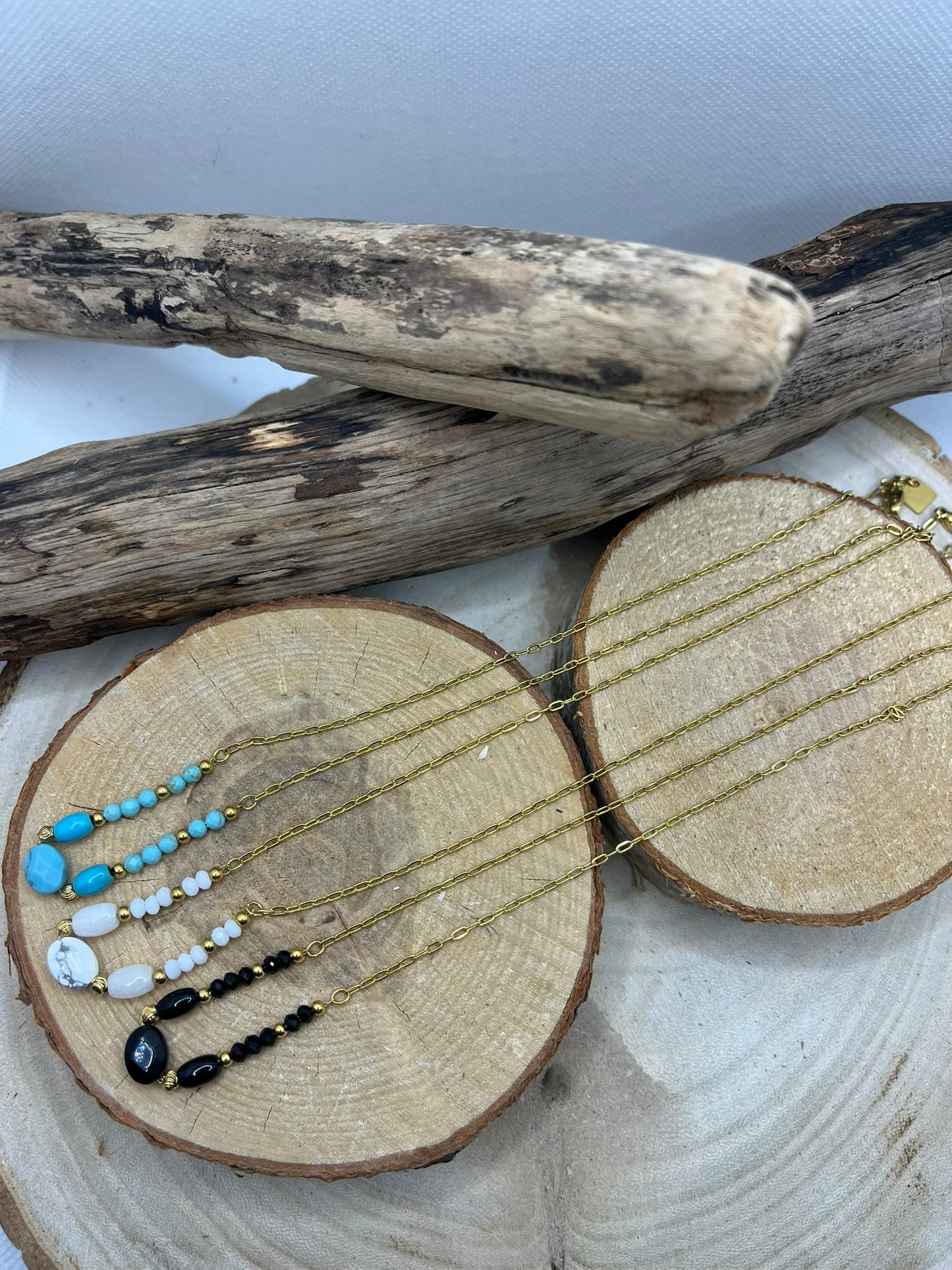 Collier Chaine fine en Acier inoxydable Doré - Perles en Pierres Naturelles
