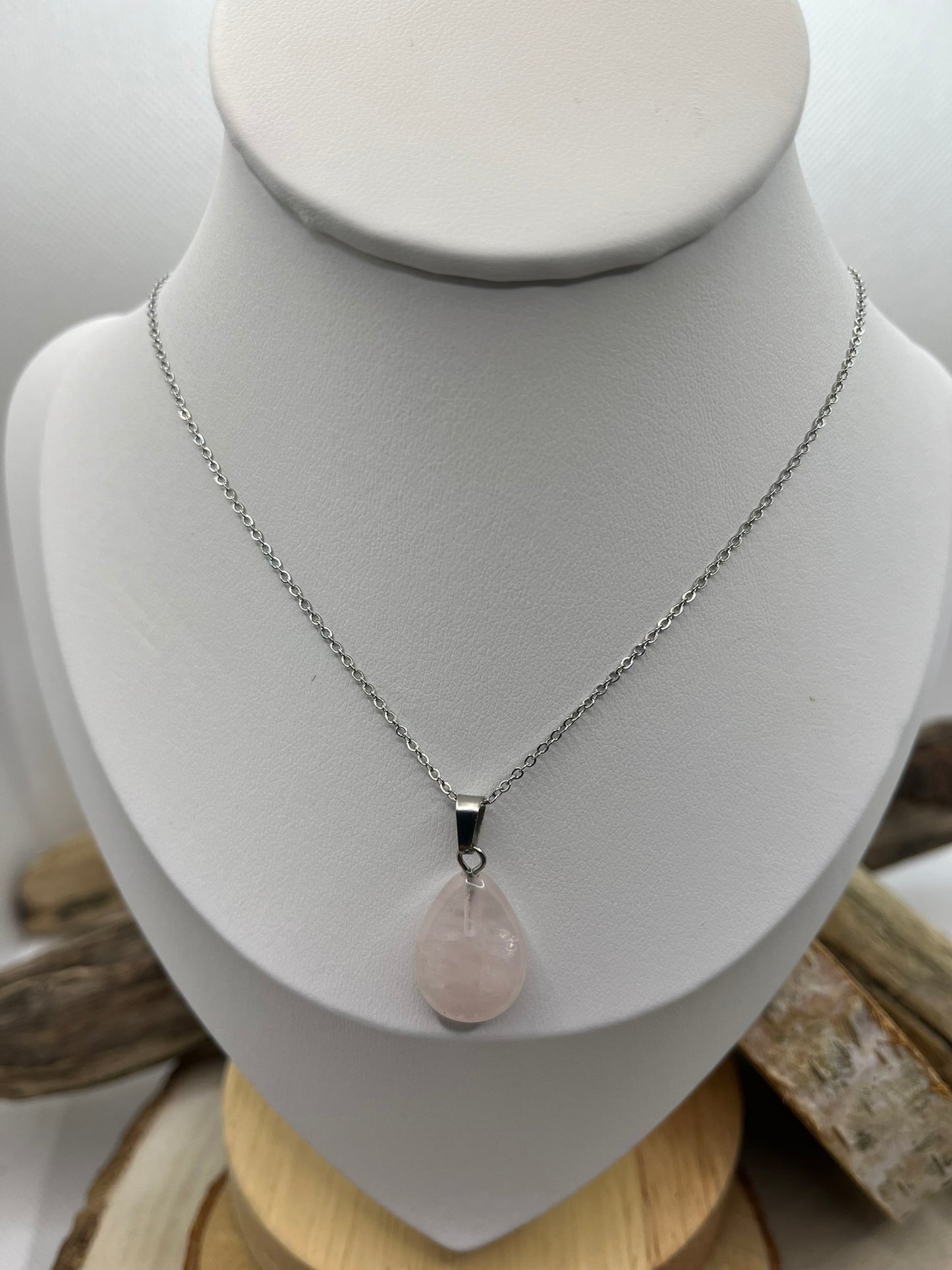 Collier Chaine fine Argenté - Pendentif Goutte en Pierre Naturelle Quartz Rose