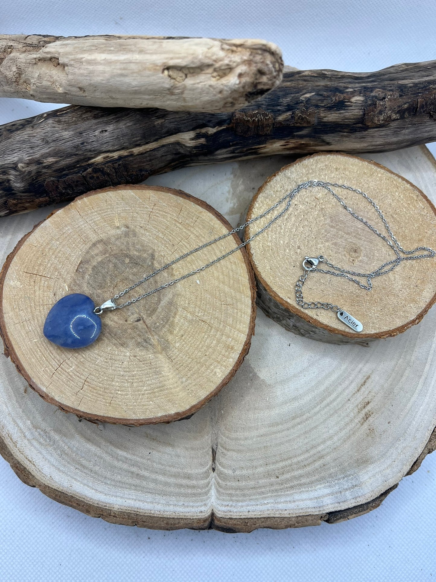 Collier sur Chaine fine  - Pendentif Coeur en Pierre Naturelle Aigue Marine