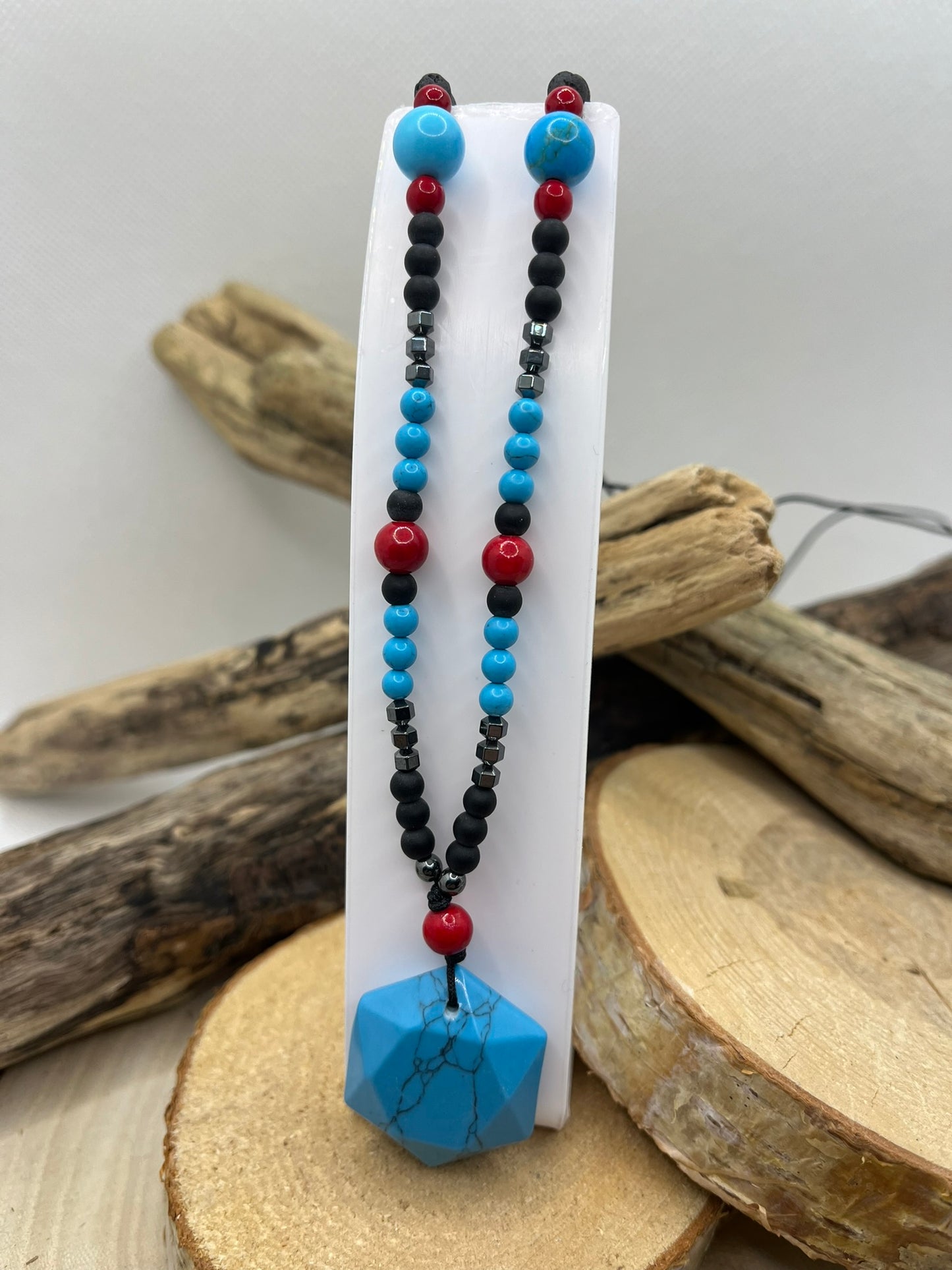 Collier en Pierre Naturelle - Turquoise - Onyx - Hématite - Jade Rouge - Pendentif Turquoise - Sur Cordon réglable