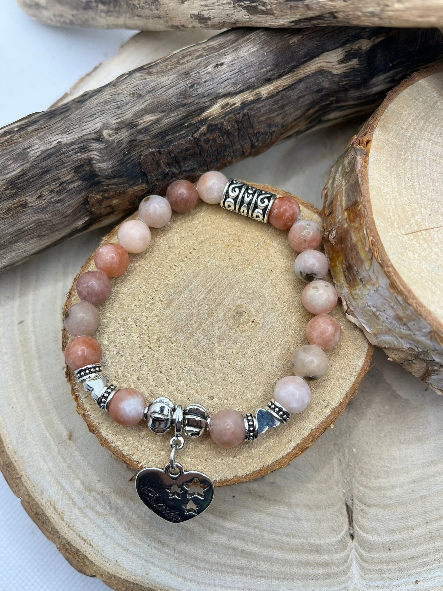Bracelet - Amour Inconditionnel - Rhodonite Orné d'un Pendentif Coeur