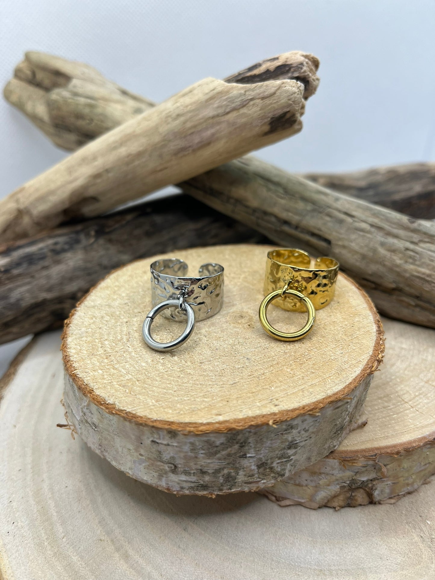 Bague en acier inoxydable tendance de couleur Doré et de couleur Argenté ajustable à la mode