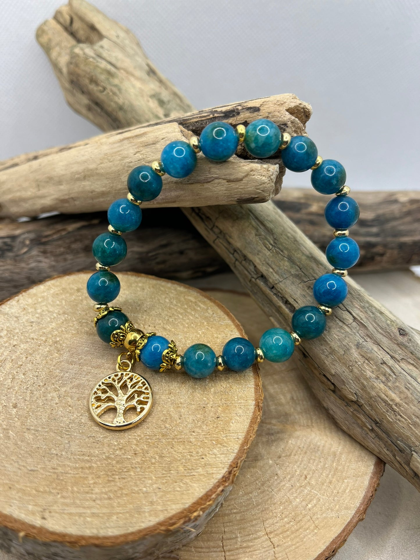 Bracelet de Volonté en Pierre Naturelle Apatite Bleue, Orné d'un pendentif Arbre de vie - Fait Main