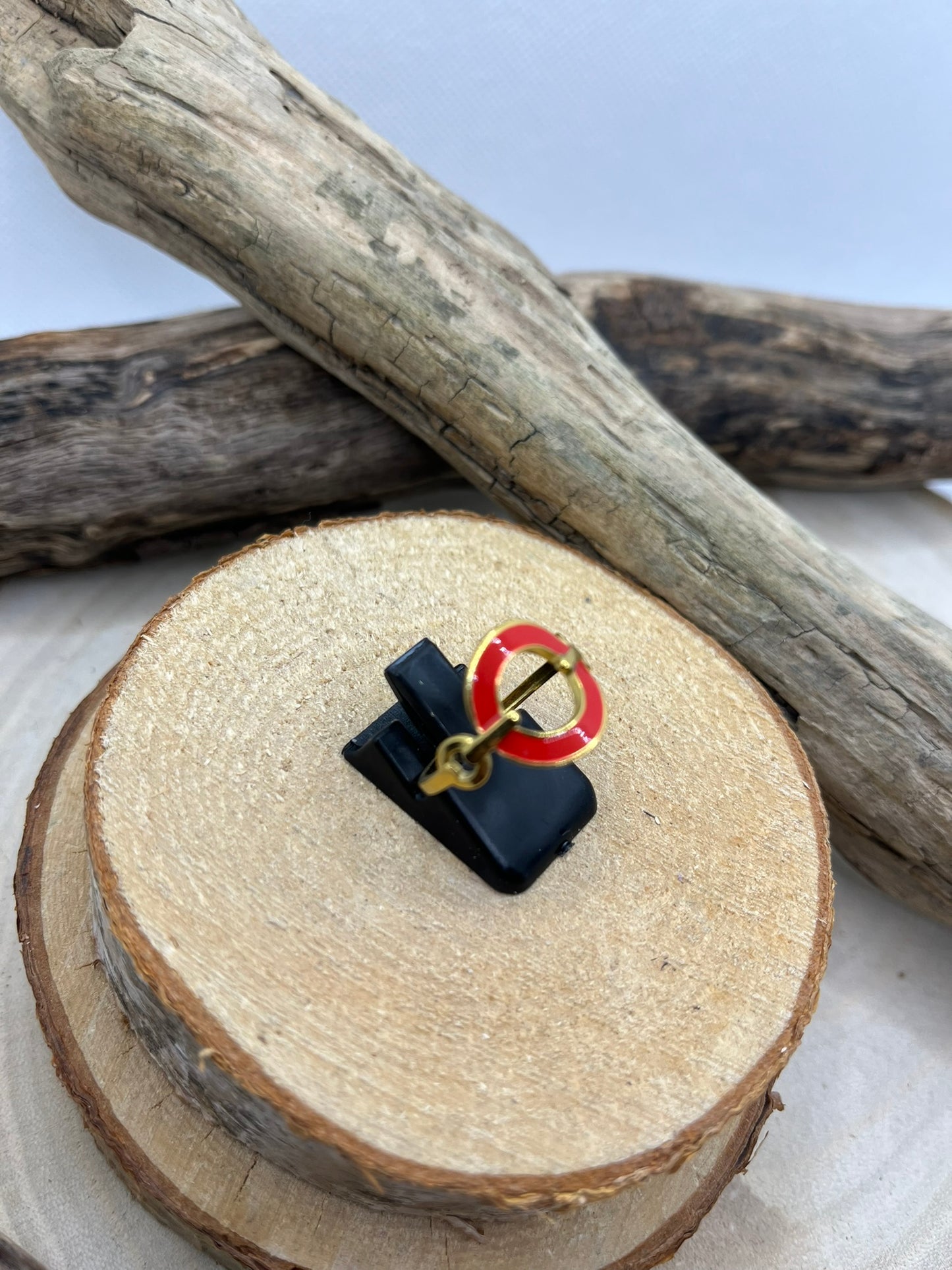 Bague en Acier inoxydable ajustable Orné d'un anneau rouge - Doré