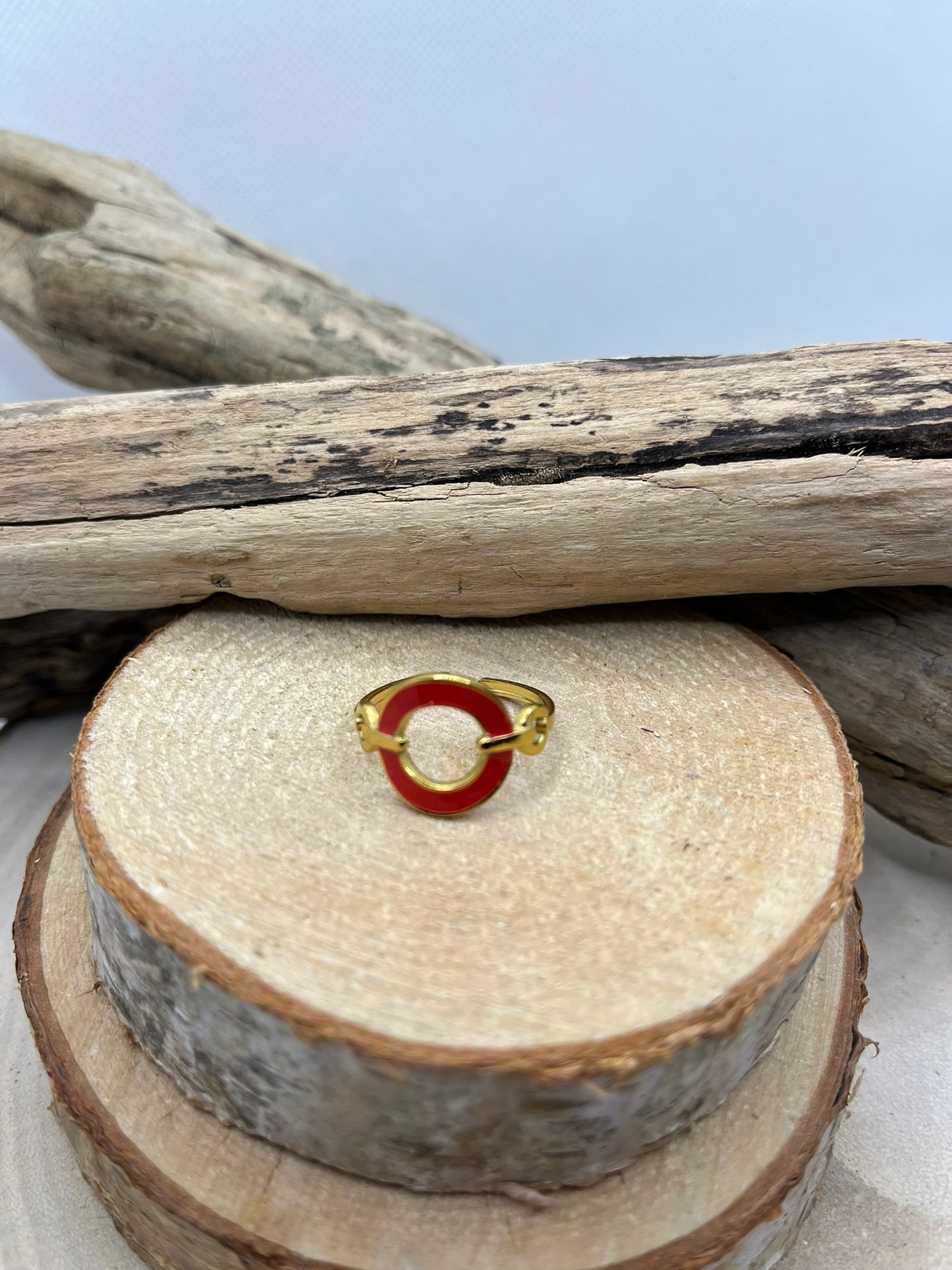 Bague en Acier inoxydable ajustable Orné d'un anneau rouge - Doré