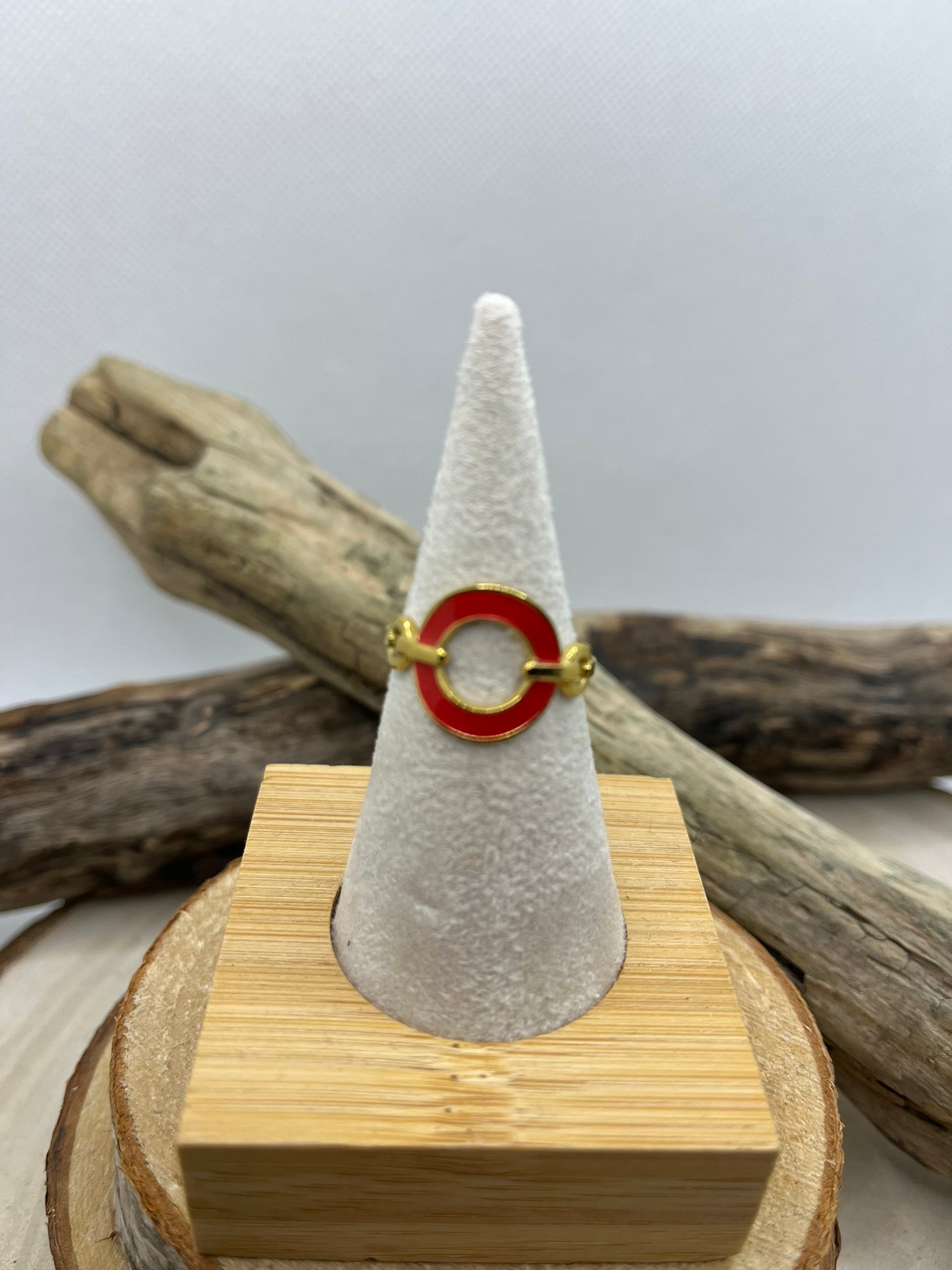 Bague en Acier inoxydable ajustable Orné d'un anneau rouge - Doré