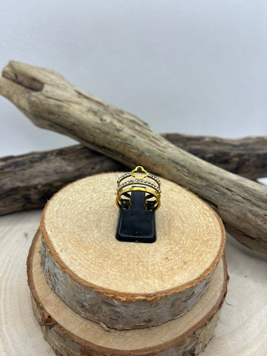Bague en Acier inoxydable ajustable mode orné d'un trèfle et de strass - Doré ou en Argenté