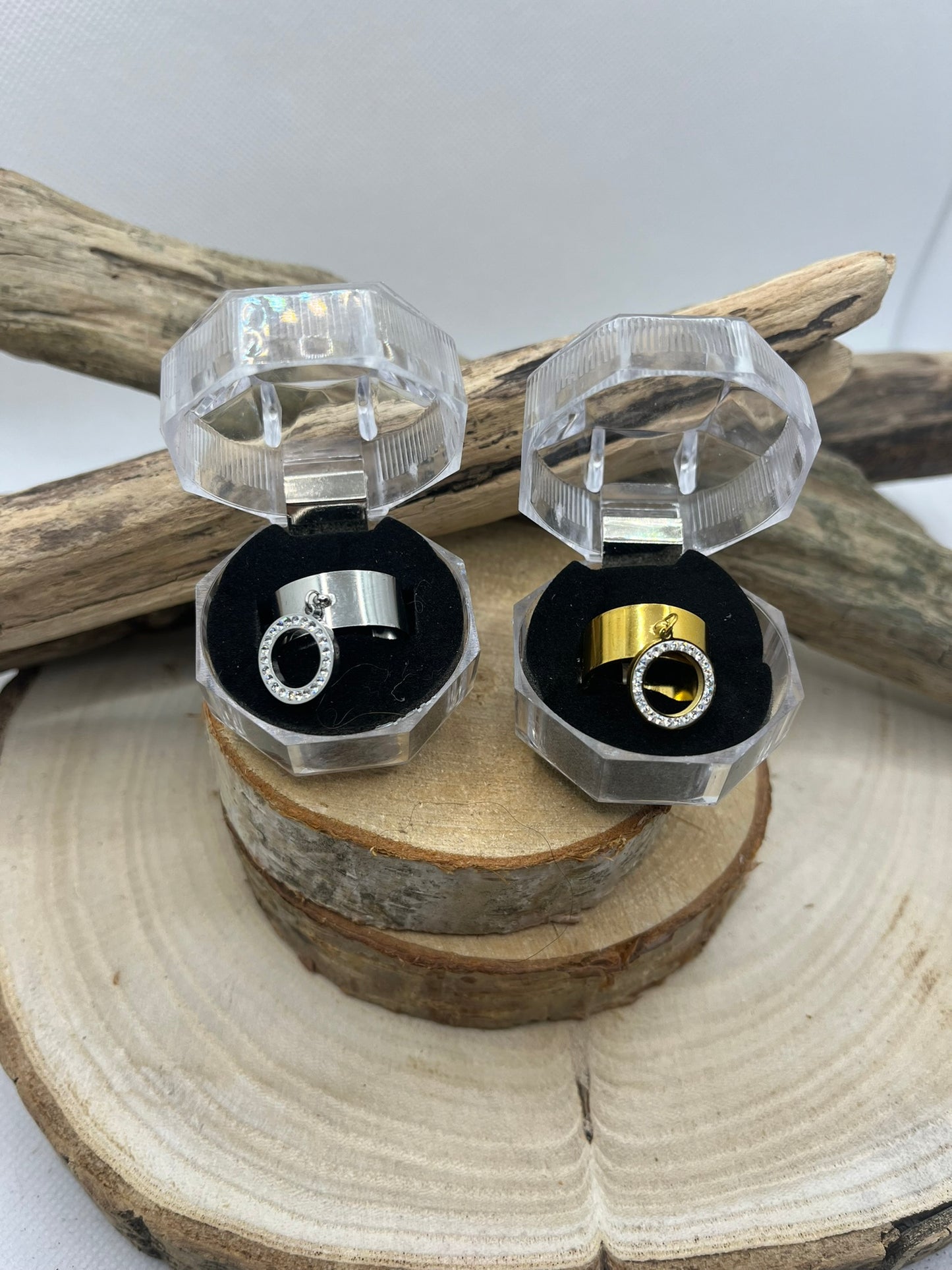 Bague en Acier Inoxydable tendance mode Ajustable - En Doré ou en Argenté