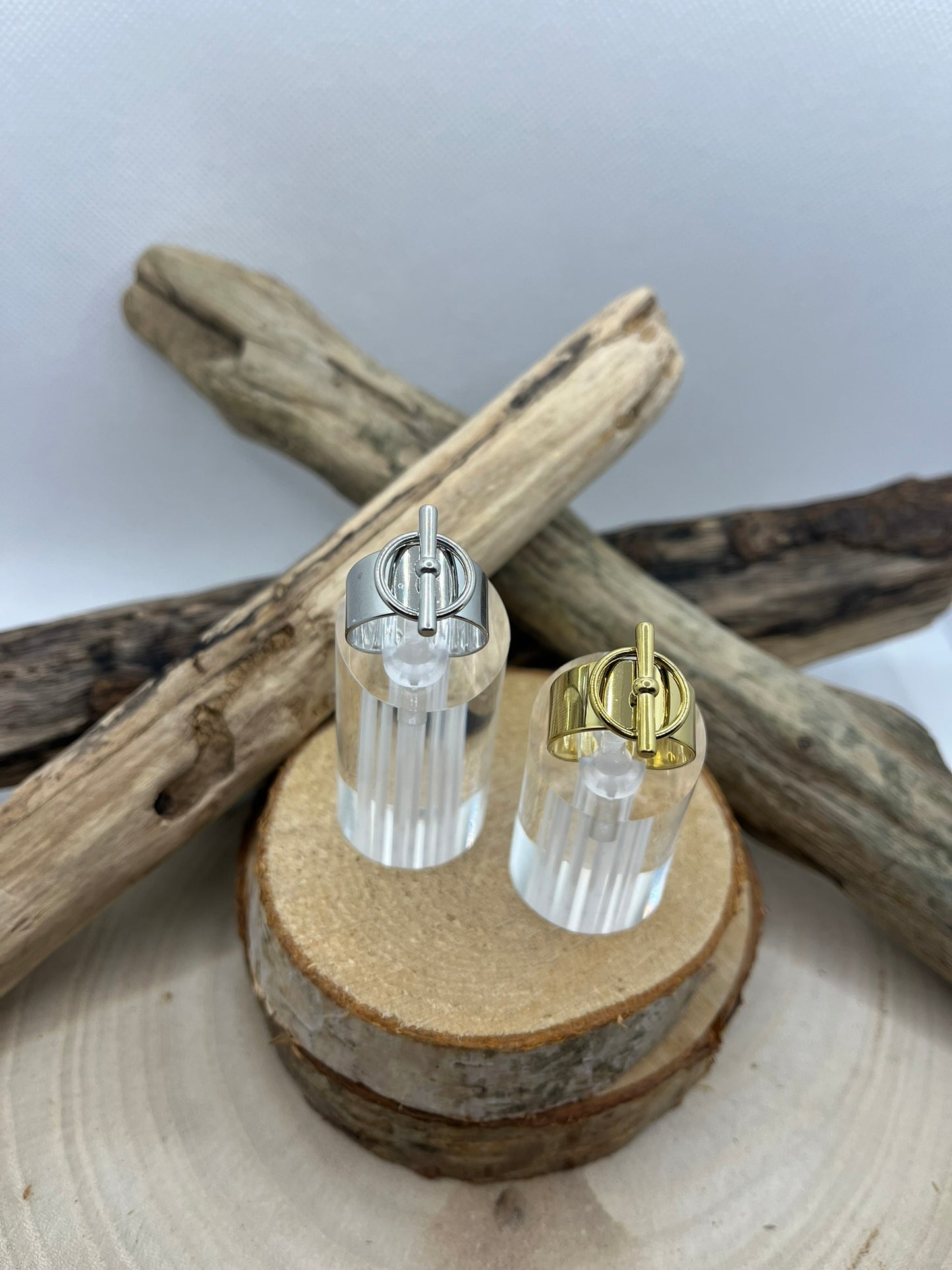 Bague en acier inoxydable tendance de couleur Doré ou de couleur Argenté ajustable à la mode