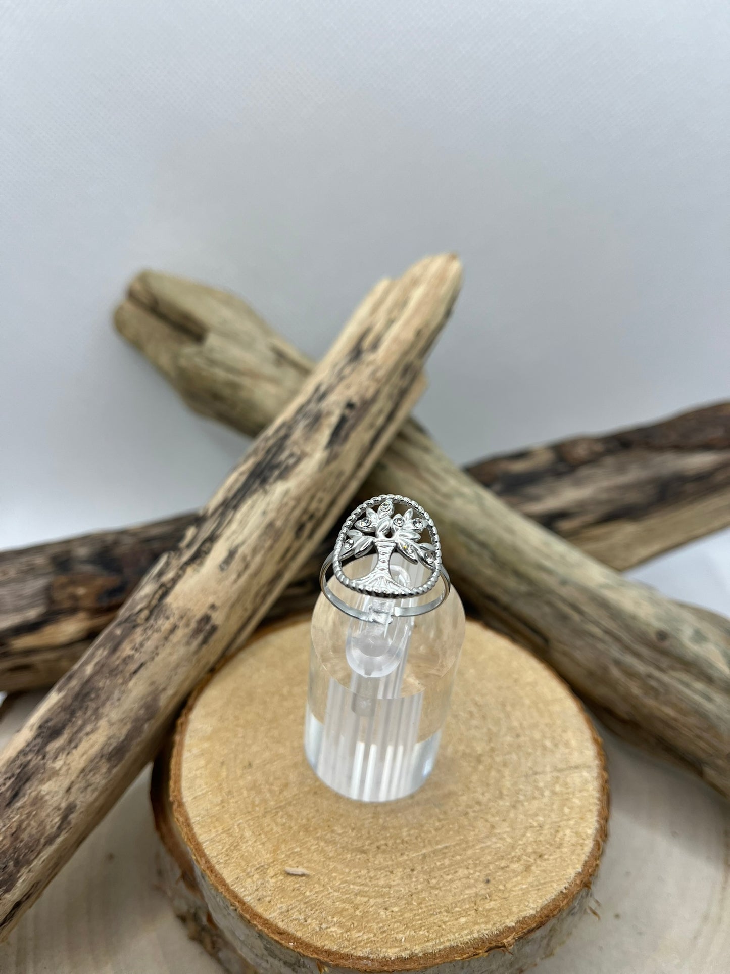 Bague en acier inoxydable fine avec arbre de vie tendance couleur doré ou en Argenté Orné de strassajustable à la mode