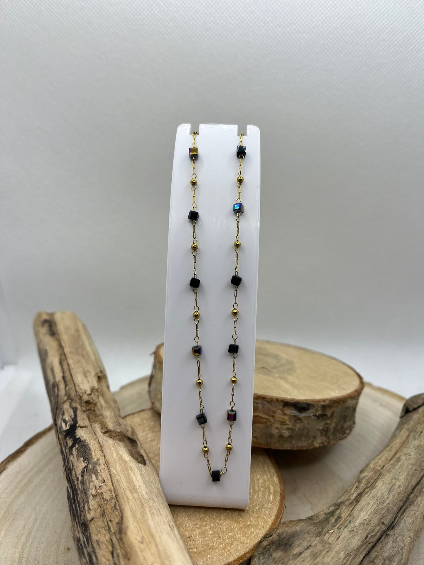 Collier Femme Chaine fine ornés de strass de couleurs - Acier Inoxydable doré