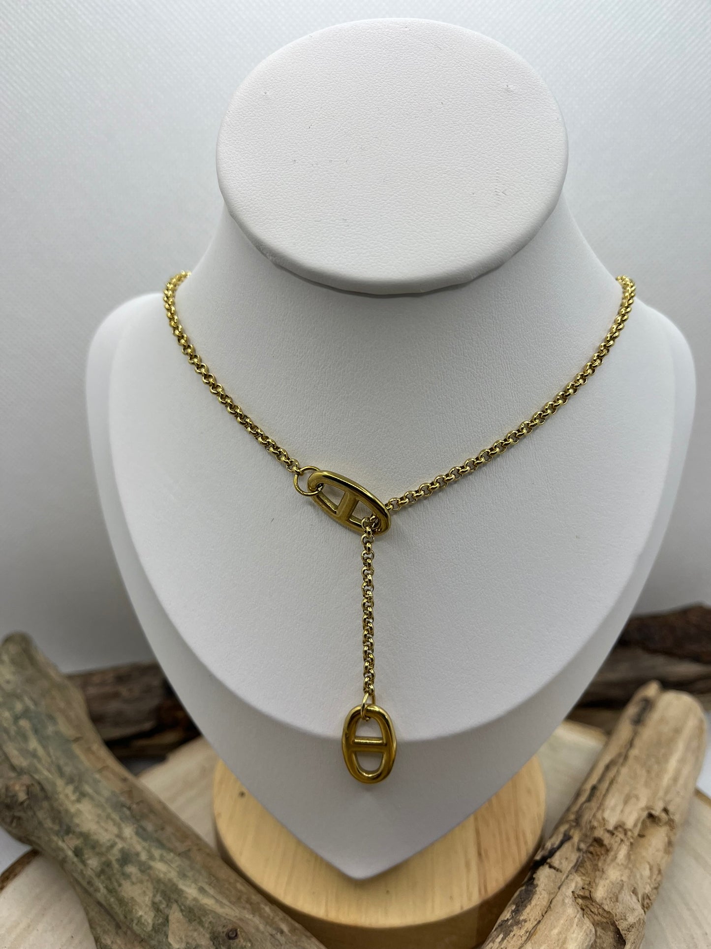 Collier Chaine fine Chic - Pendentif style agrafe - Acier Inoxydable dorée ou de couleur Argent