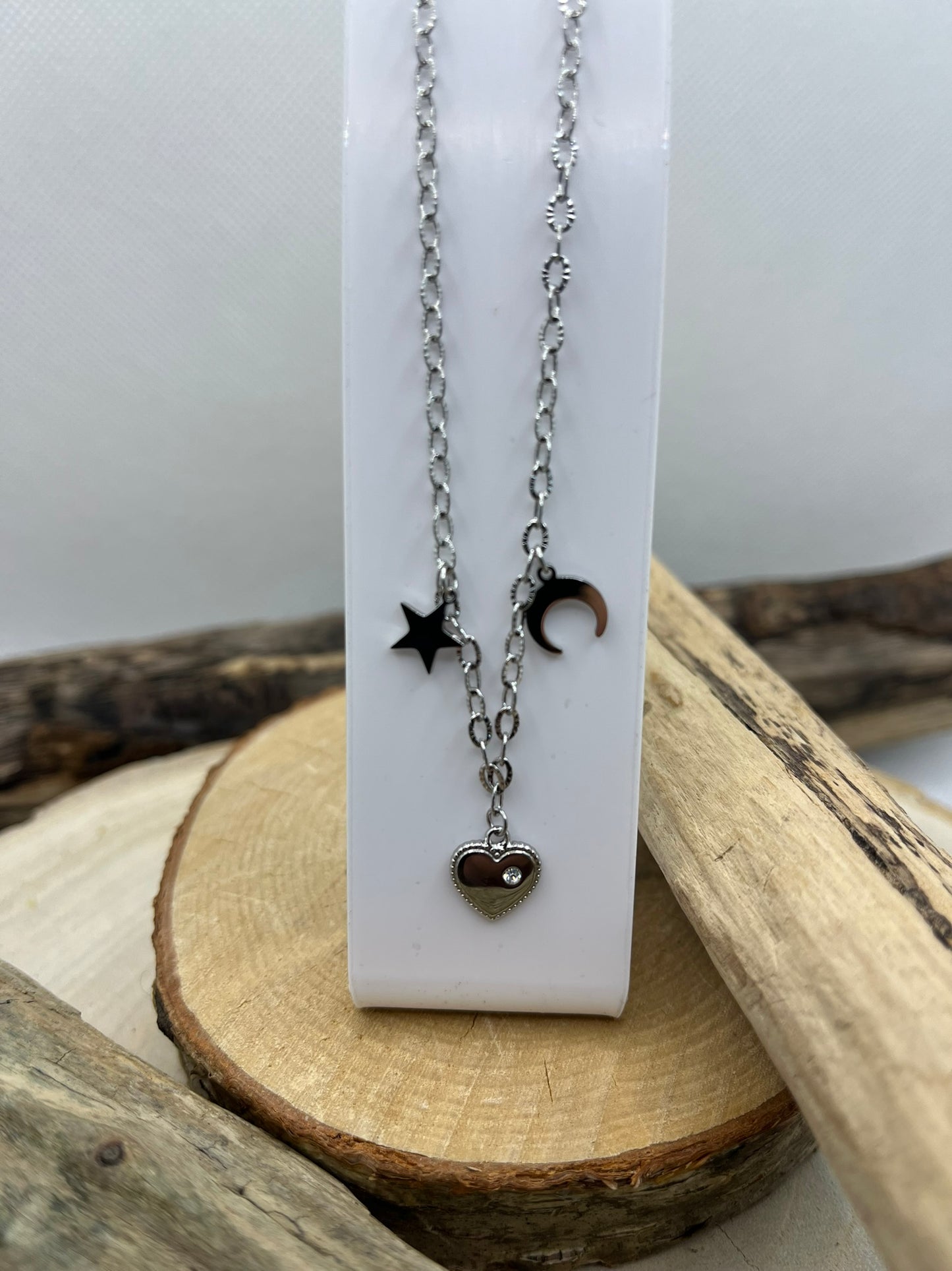 Collier Chaîne fine argenté en acier Inoxydable, Avec ces Pendentif Coeur, étoile, Lune