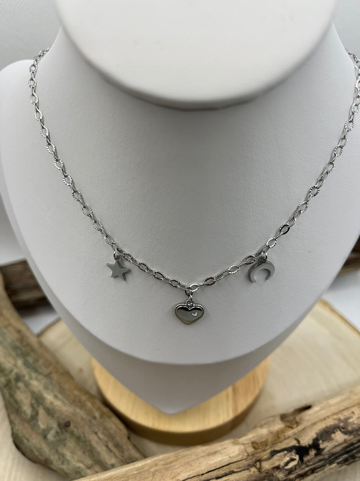 Collier Chaîne fine argenté en acier Inoxydable, Avec ces Pendentif Coeur, étoile, Lune