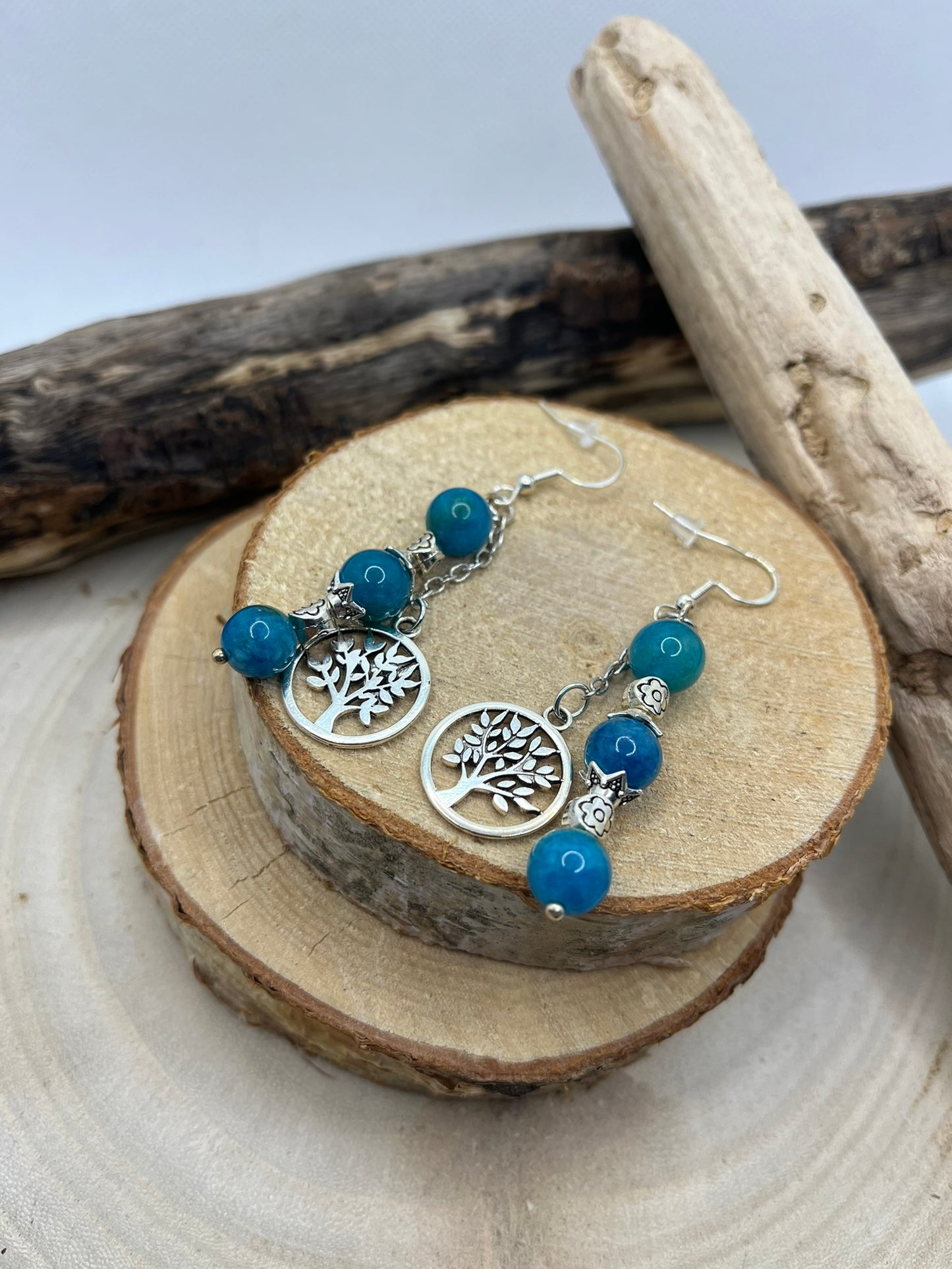 Boucles d'oreilles Pendante en Apatite Bleu et un Pendentif Arbre de vie