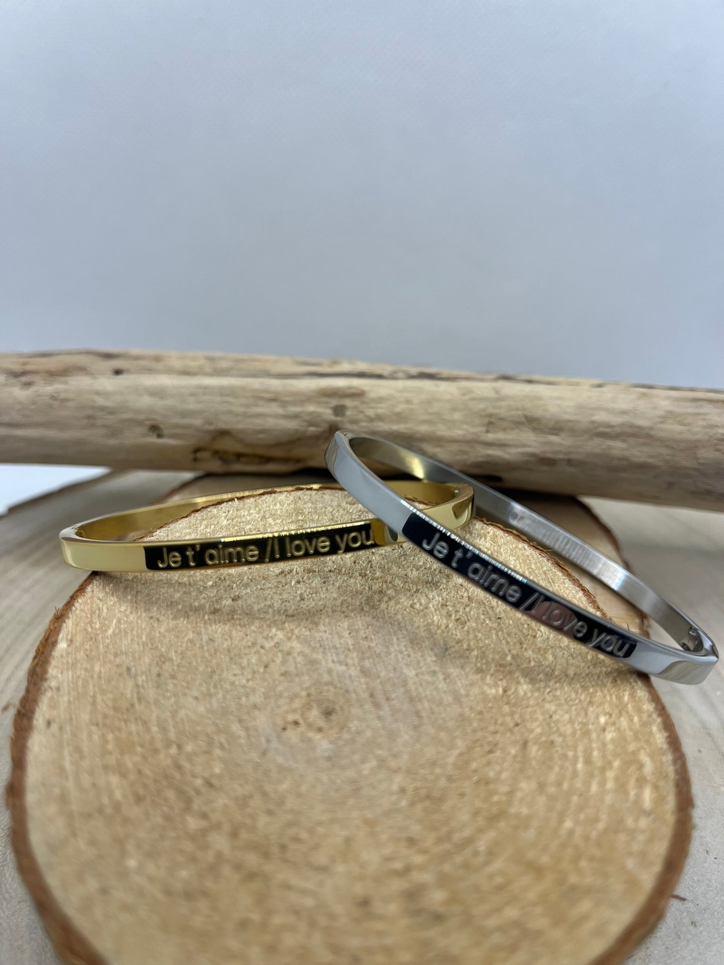 Bracelet jonc à méssage ( Je t'aime / I Love You ) Acier inoxydable Doré ou en Argenté