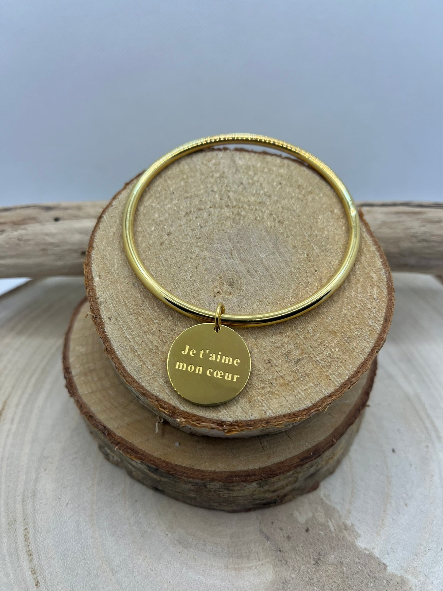 Bracelet jonc à méssage médaillon ( Je t'aime mon coeur ) Acier inoxydable Doré