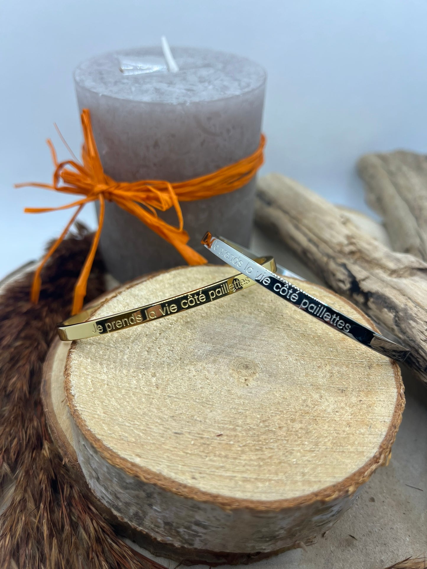 Bracelet Jonc à message ( Je prends la vie côté paillettes ) Acier inoxydable Doré ou en argenté