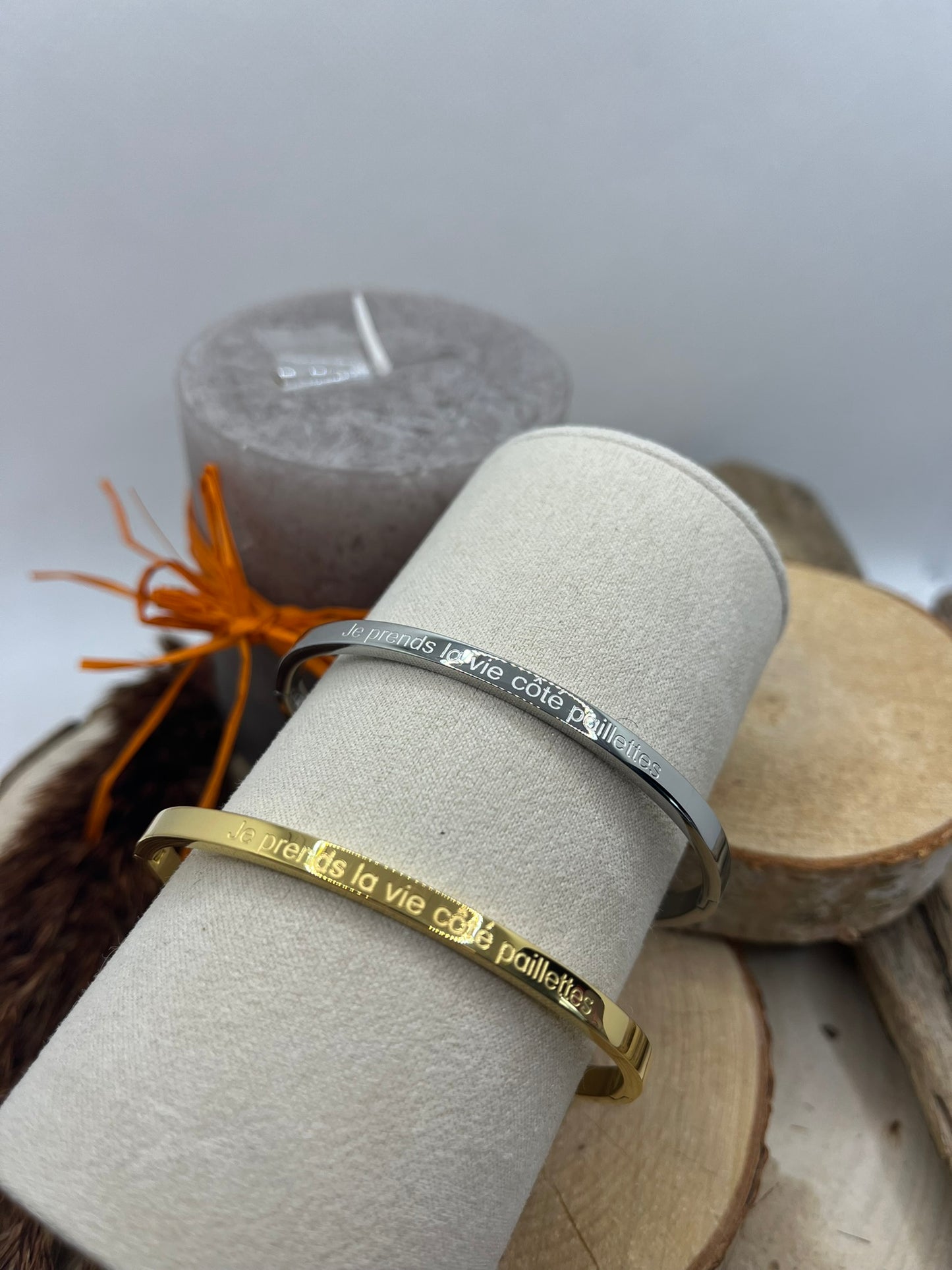 Bracelet Jonc à message ( Je prends la vie côté paillettes ) Acier inoxydable Doré ou en argenté