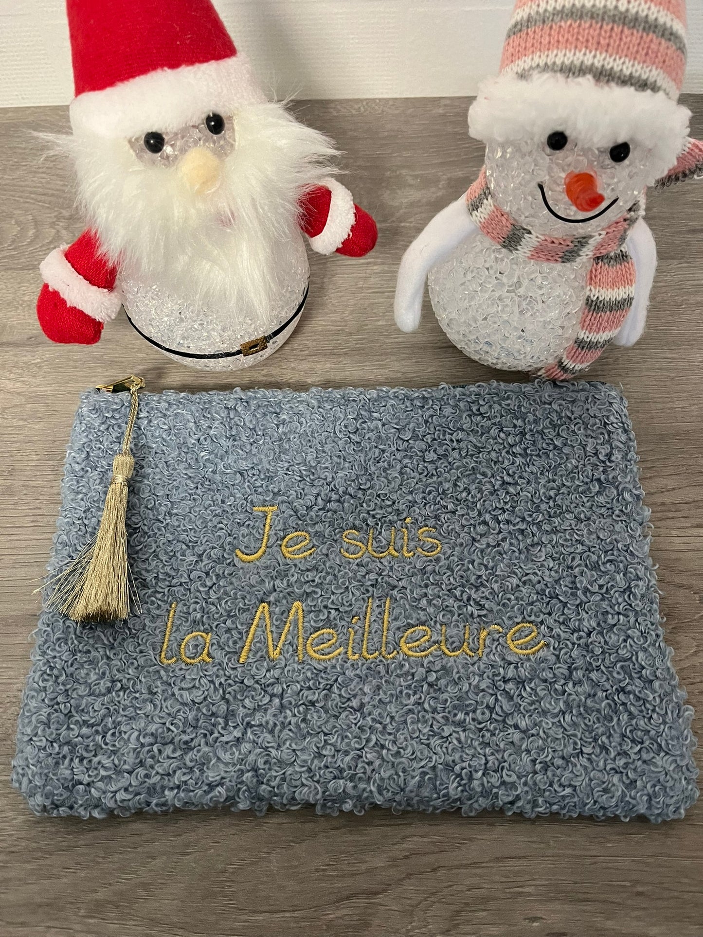Trousse Pochette à message (JE SUIS LA MEILLEURE) douce avec pompon doré - fermeture éclaire, idée cadeau pour femme et pour fille