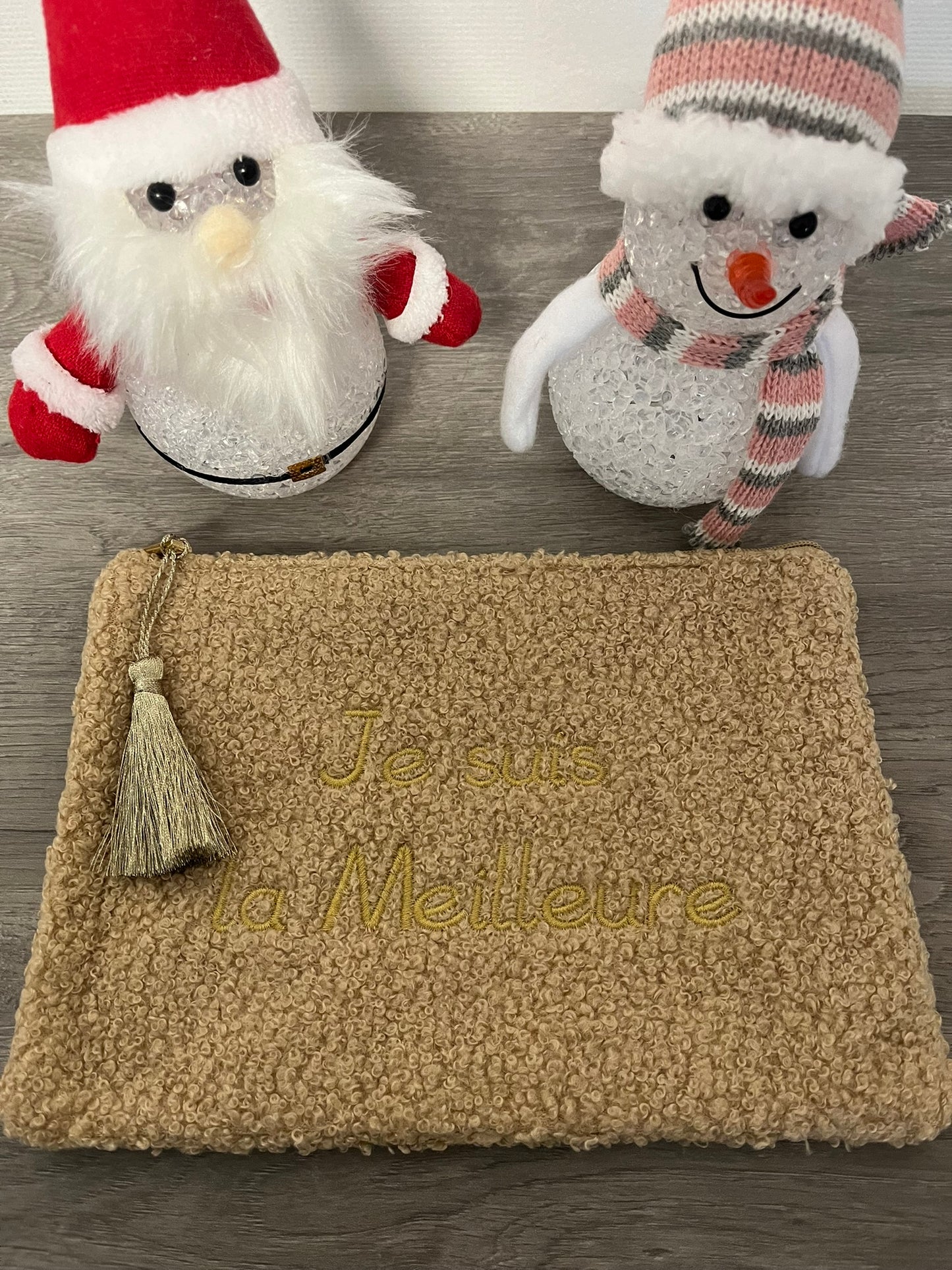 Trousse Pochette à message (JE SUIS LA MEILLEURE) douce avec pompon doré - fermeture éclaire, idée cadeau pour femme et pour fille