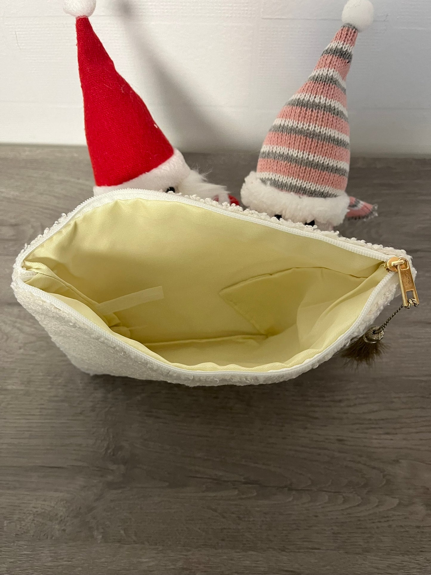 Trousse Pochette à message (JE SUIS LA MEILLEURE) douce avec pompon doré - fermeture éclaire, idée cadeau pour femme et pour fille