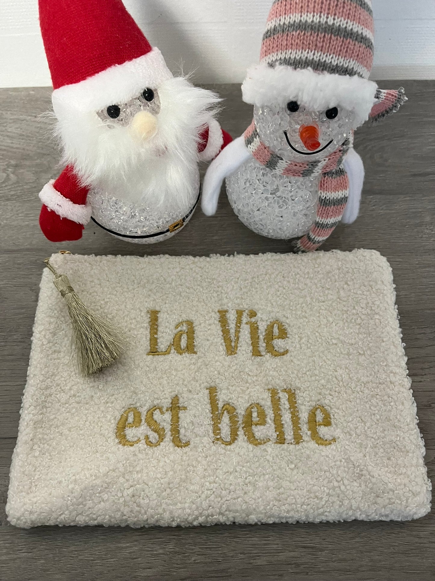 Trousse Pochette à Message ( LA VIE EST BELLE ) douce fausse fourrure avec pompon doré - fermeture éclair, idée cadeau pour femme et pour fille