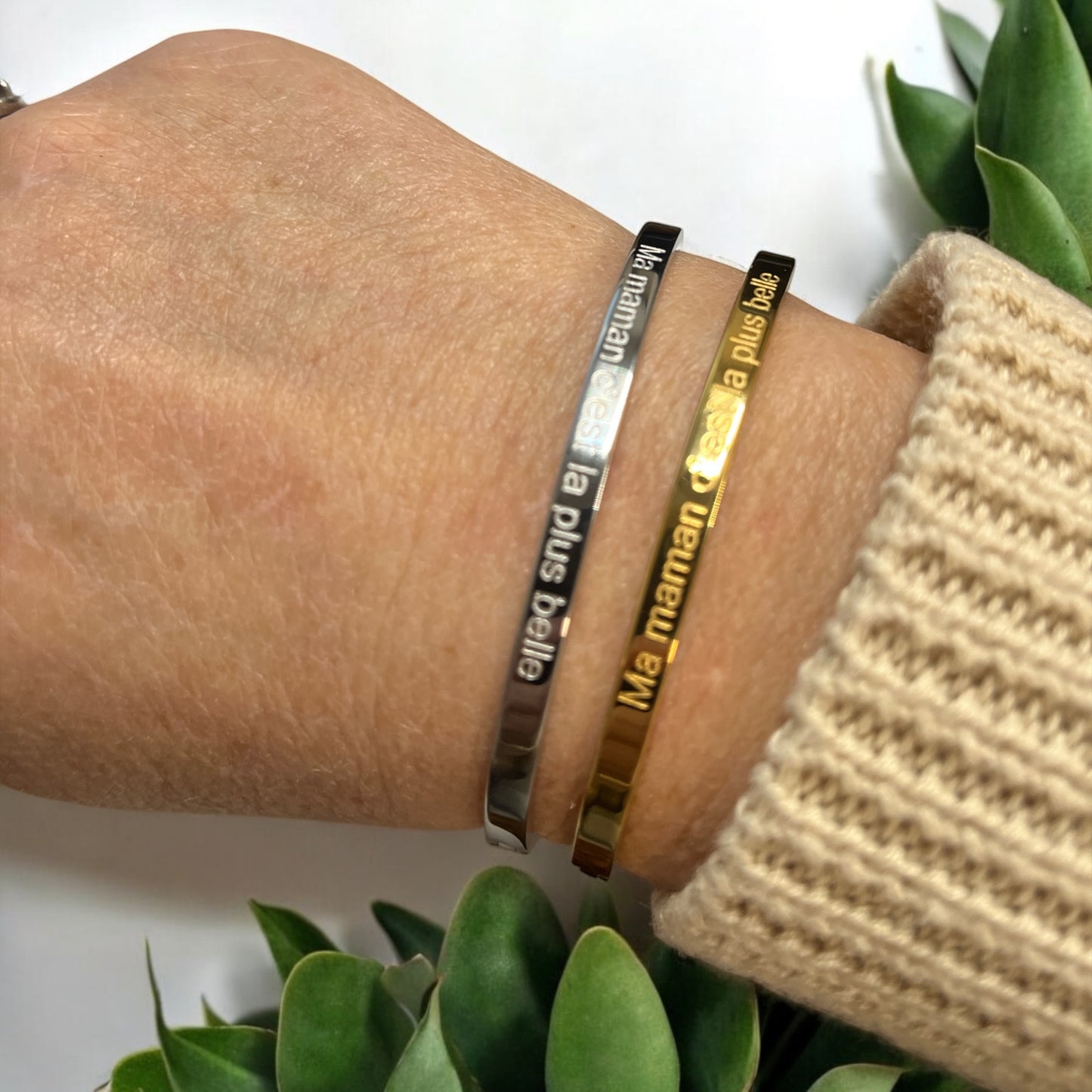 Bracelet Jonc à message ( Ma maman c'est la plus belle ) Acier inoxydable doré ou en argenté